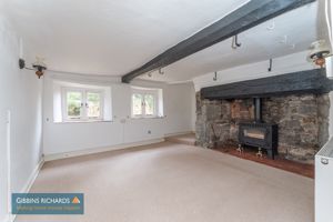 Sitting Room- click for photo gallery